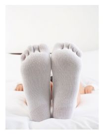 Șosete pentru diabetici cu fir argintiu