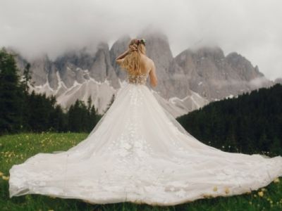 Ce haine de mireasă să alegi? Ce haine de mireasă să alegi?